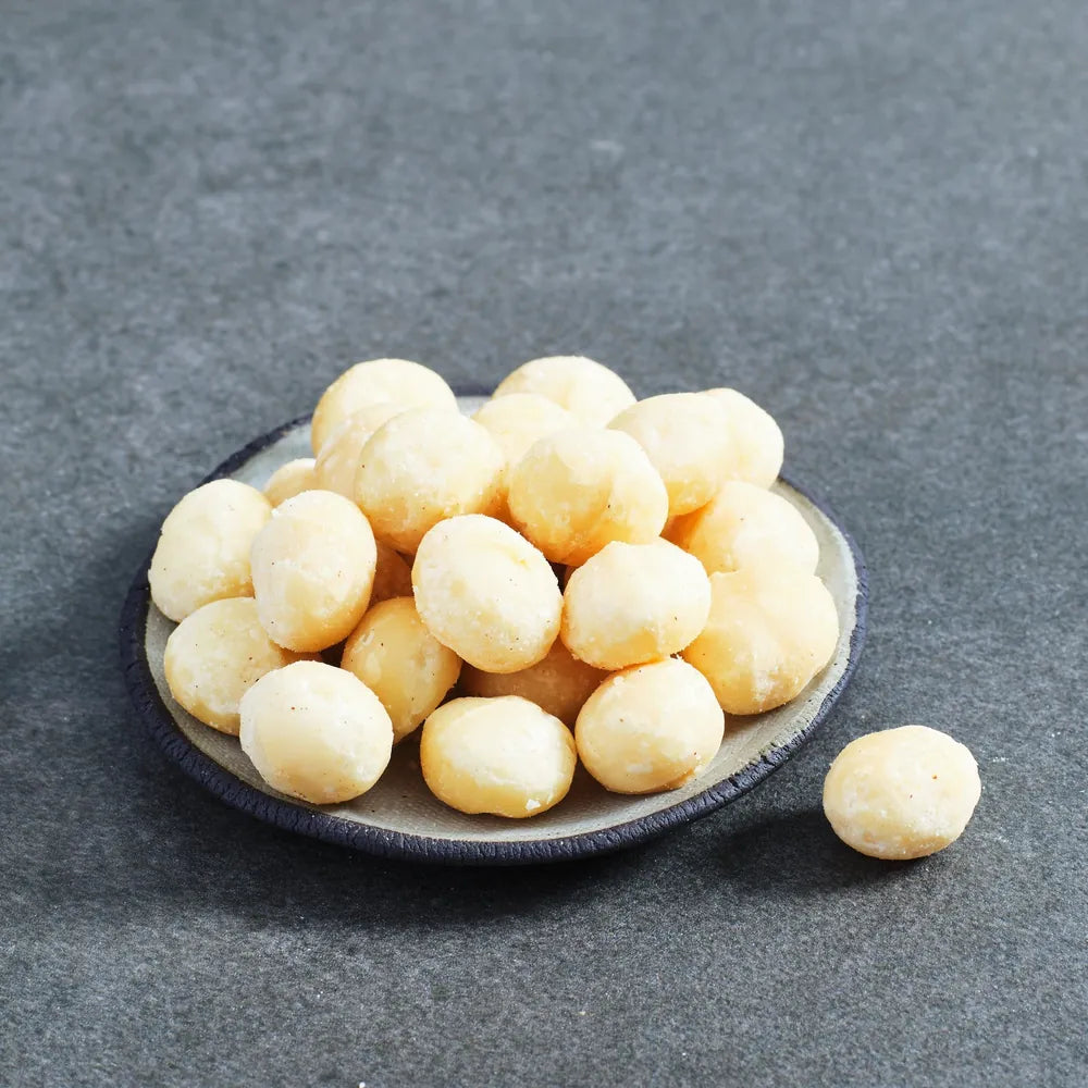 Large Raw Macadamia Nuts